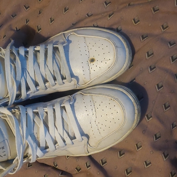 Nike Air Jordan 1 Triple White Mid Top Sneakers Used - Picture 4 of 5